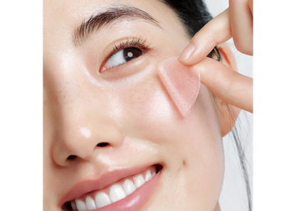 Anwendung der Abib PDRN Retinal Eye Patches unter den Augen