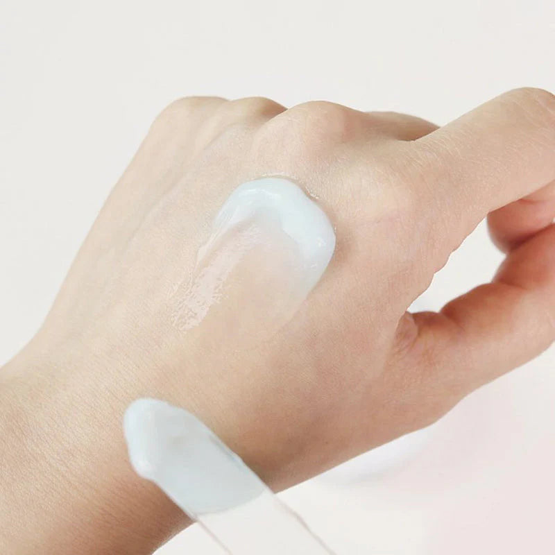 Leichte Gel-Textur der Torriden DIVE-IN Soothing Cream