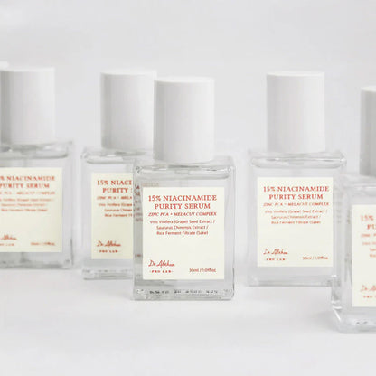Dr. Althea Niacinamide Serum mit leichter, schnell einziehender Textur