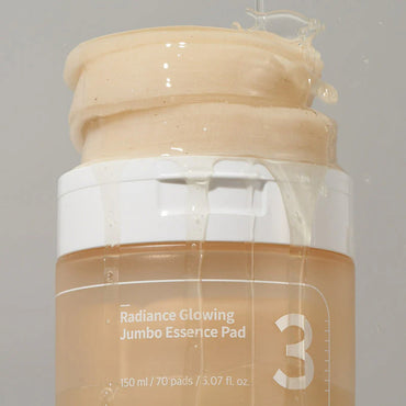 Textur der Numbuzin No.3 Radiance Glowing Jumbo Essence Pads